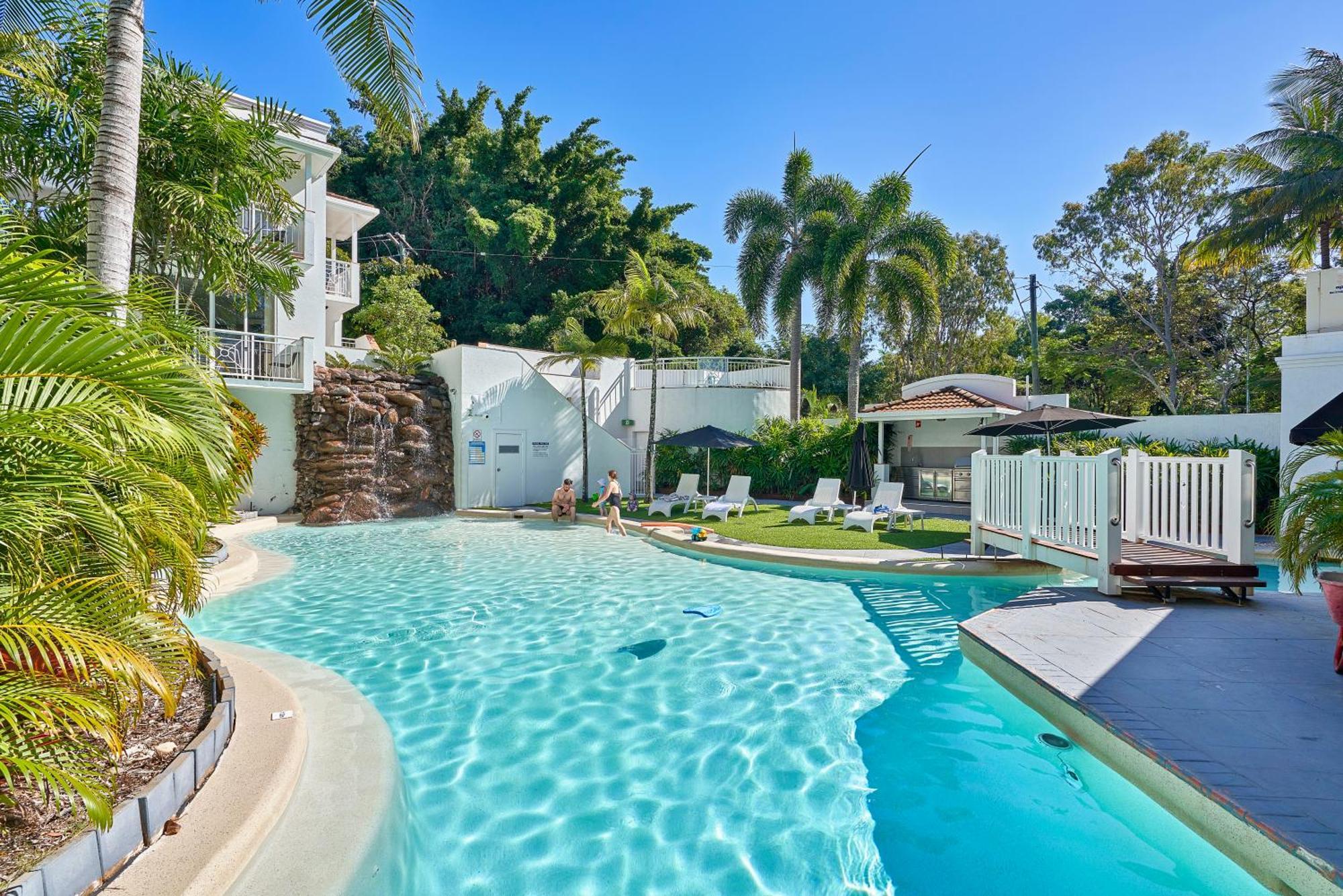 Alassio Beachfront Apartments Palm Cove Ngoại thất bức ảnh
