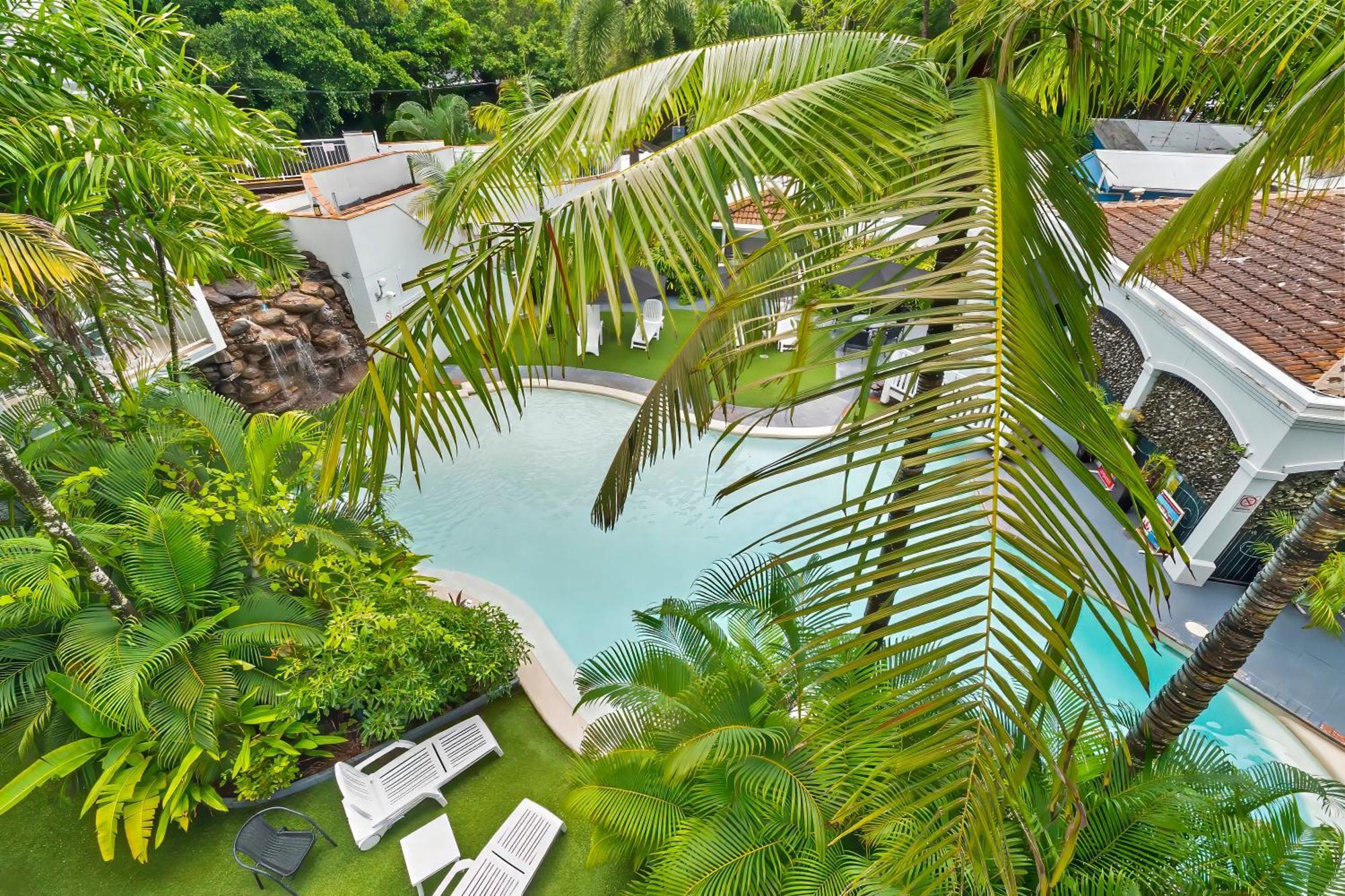 Alassio Beachfront Apartments Palm Cove Phòng bức ảnh