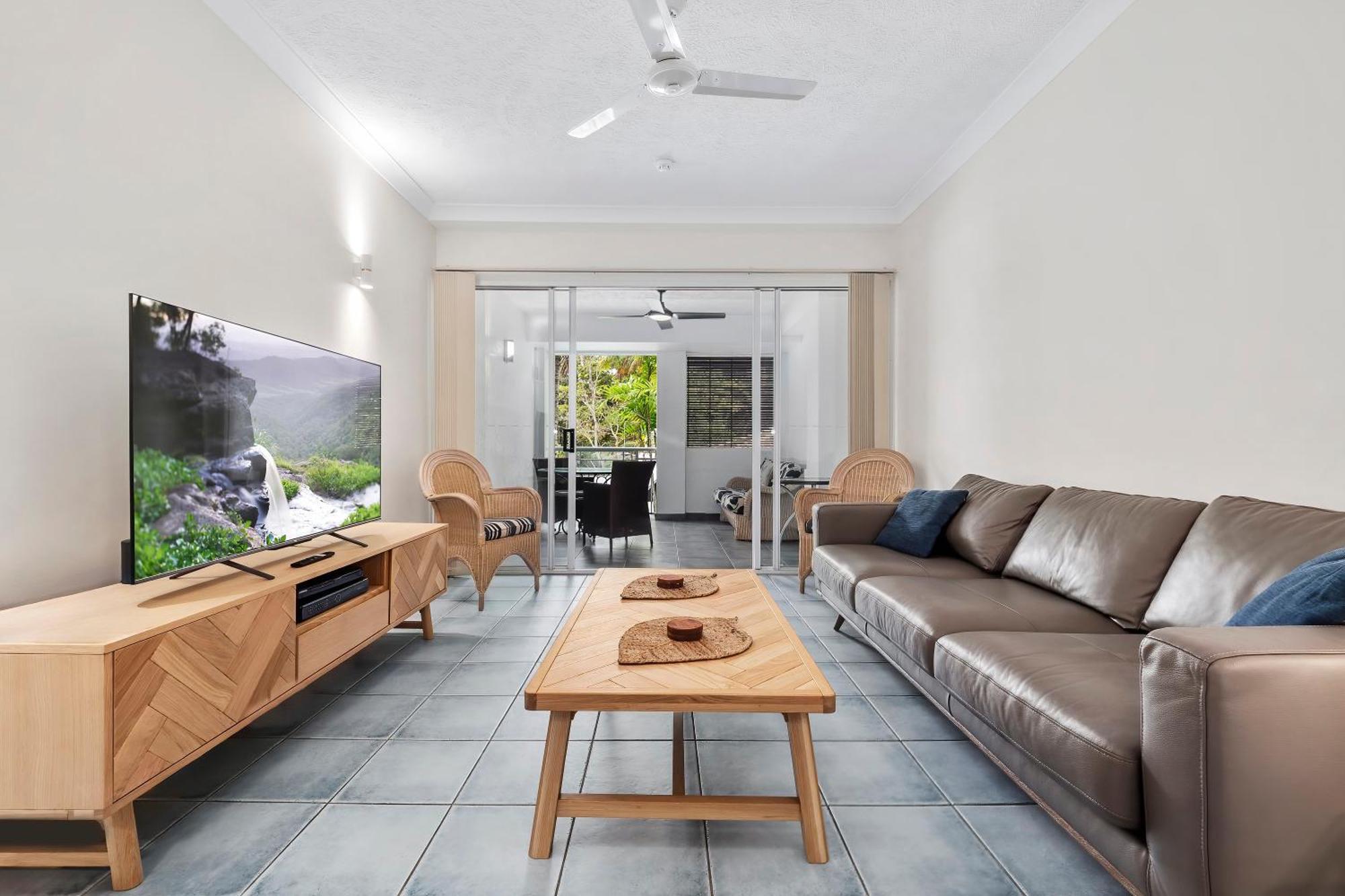 Alassio Beachfront Apartments Palm Cove Phòng bức ảnh