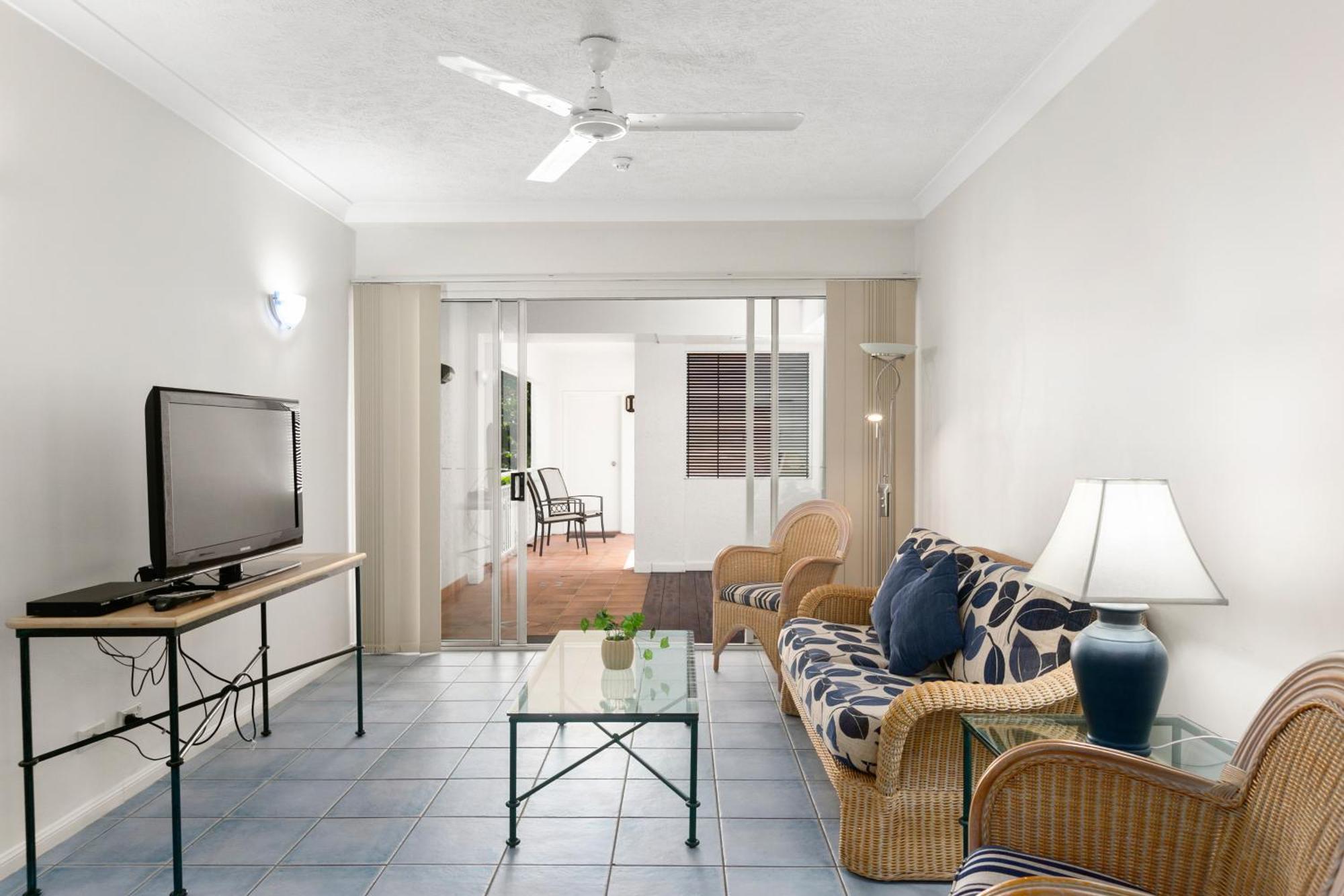 Alassio Beachfront Apartments Palm Cove Phòng bức ảnh